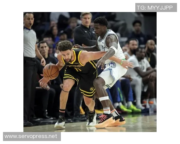 2017年勇士队与森林狼队激战回顾:一场精彩的NBA对决与战术较量 2017年勇士队与森林狼队激战回顾:一场精彩的NBA对决与战术较量