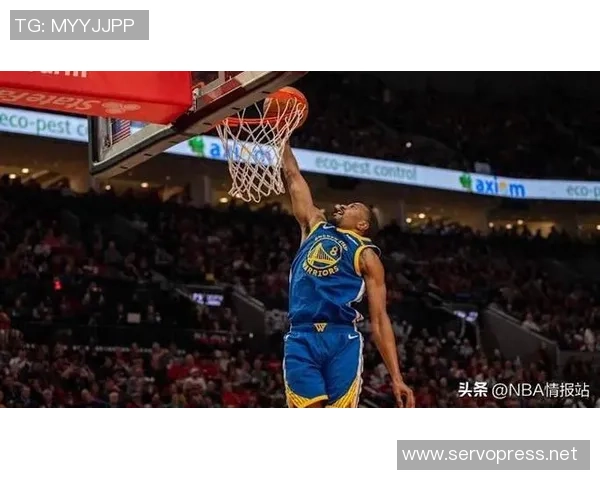 勇士与太阳激战四月六日赛季巅峰对决引发球迷热议 勇士与太阳激战四月六日赛季巅峰对决引发球迷热议