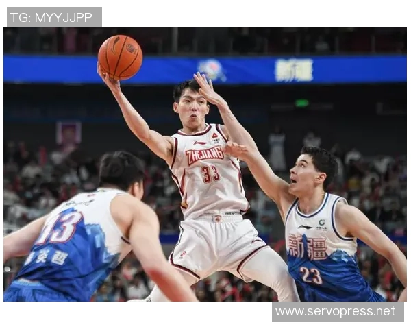 吴前的篮球之路:从青涩少年到赛场巨星的成长历程与奋斗故事 吴前的篮球之路:从青涩少年到赛场巨星的成长历程与奋斗故事